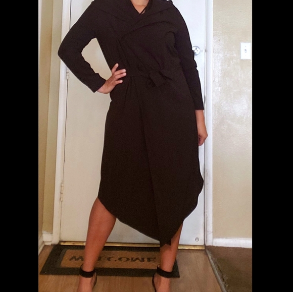 Hooded Long black coat - Picture 7 of 10